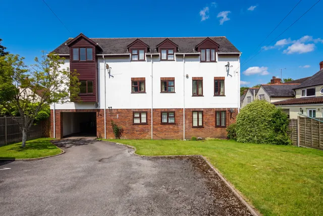 Flat 1, 1 Rowley Mews, Dursley GL11 5NT