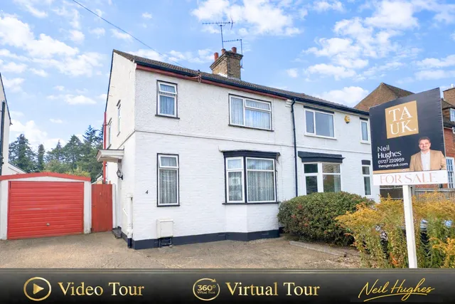 4 First Avenue, Watford WD25 9PZ