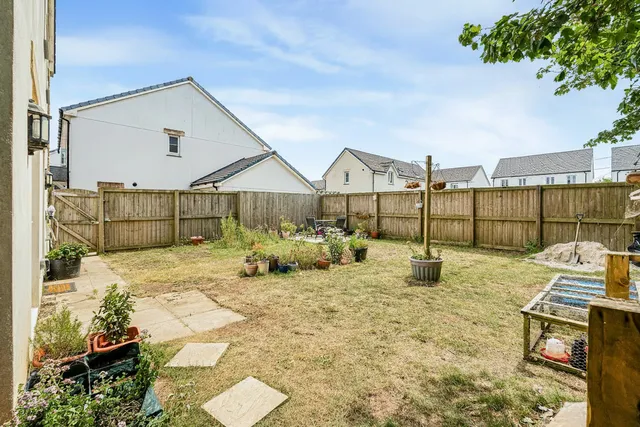 12 Barberry Way, Camborne TR14 0FQ