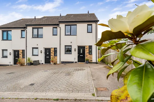 15 Hull Road, Camborne TR14 8GS