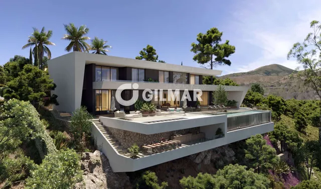Villa in BENAHAVÍS, Málaga