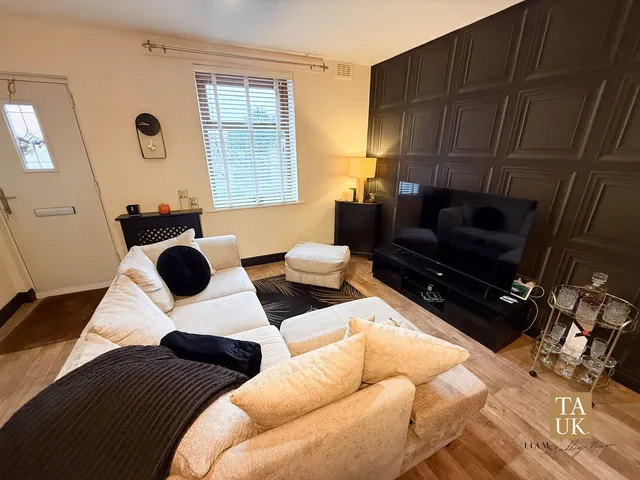 13 Williamson Lane, Manchester M43 7BD