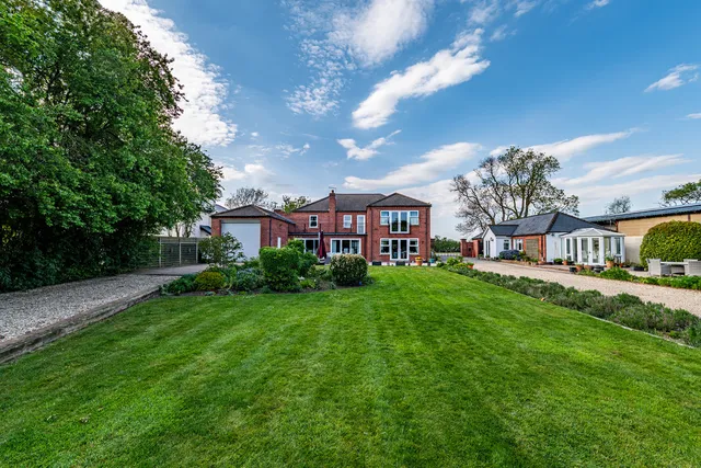 Woodlands Fen Lane, Long Bennington, Newark NG23 5ED