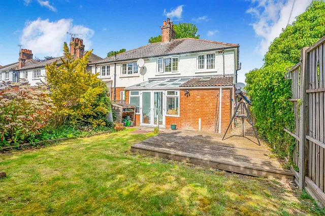 34 South End Road, Andover SP10 2DN