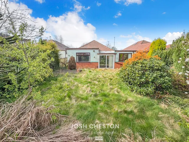 530 Rochdale Road, Oldham OL2 7NP