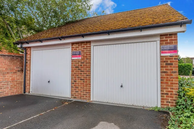 7 Quicksilver Way, Andover SP11 6TW