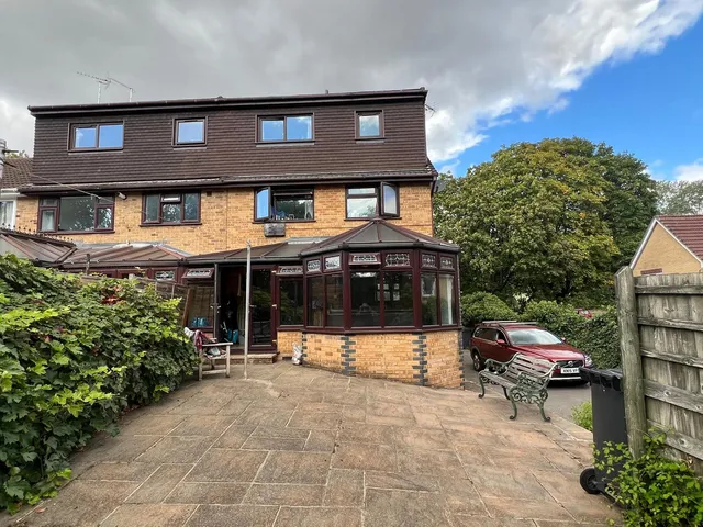 36 Wootton Park, Bristol BS14 9AQ
