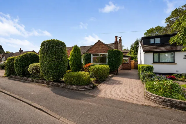 21 Woodside Drive, High Lane SK6 8HU