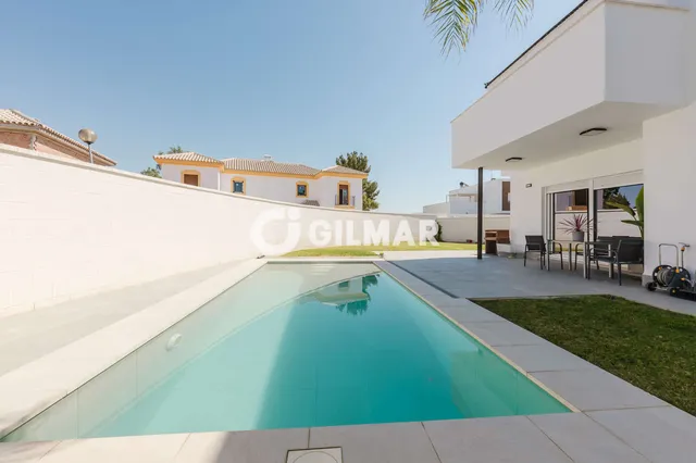 Semi-detached house in CÁDIZ, Cádiz
