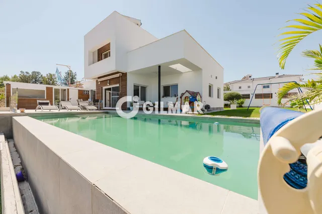 Semi-detached house in CÁDIZ, Cádiz