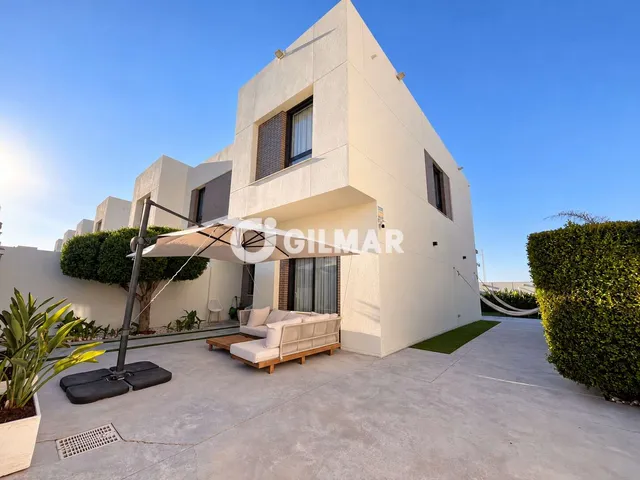 Semi-detached house in JEREZ DE LA FRONTERA, Cádiz