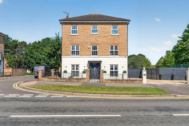 11 Warren Lane, Witham St Hughs, Lincoln LN6 9US