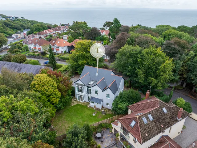 4 Southward Lane, Swansea SA3 4QE