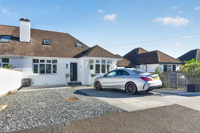 16 Collinswood Drive, St. Leonards-on-sea TN38 0NU