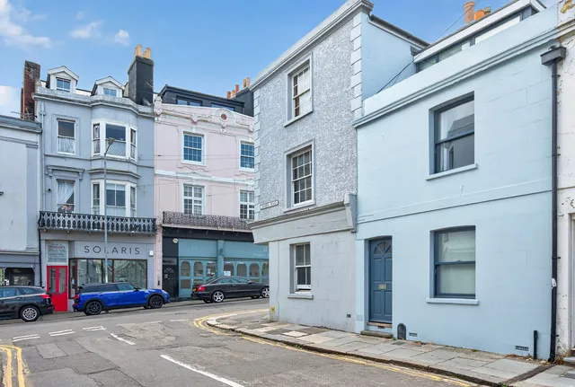 2 Gensing Road, St. Leonards-on-sea TN38 0ER