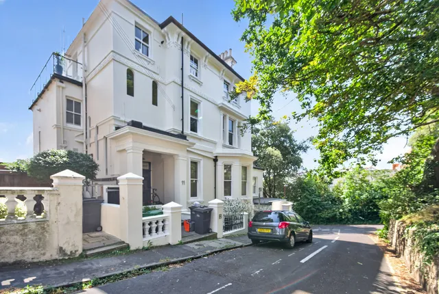Flat 1, 11 The Mount, St Leonards-on-Sea TN38 0HR