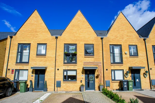 32 Cresswell Road, Swanscombe DA10 0FD