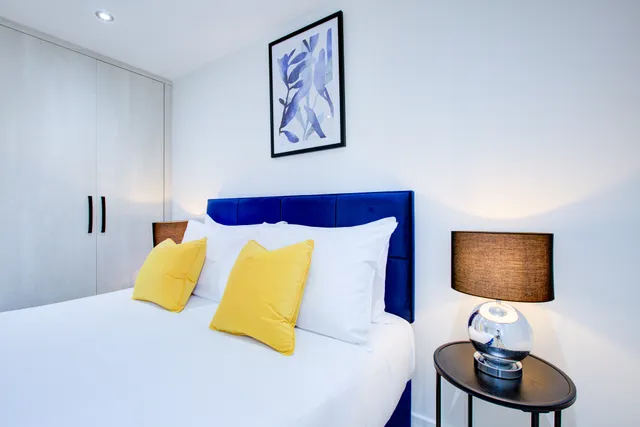 Modern 1Bedroom Apartment | Uxbridge | Pet-Friendly | 2 Min Walk to Station | Onsite Parking