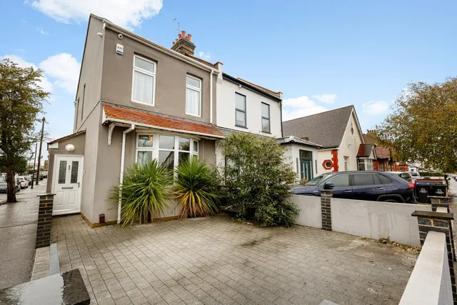 194 Lonsdale Road, Southend-on-sea SS2 4LH