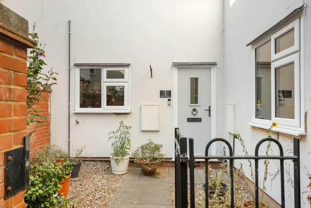 1 Sanderson Mews, West Stockwell Street, Colchester CO1 1GP
