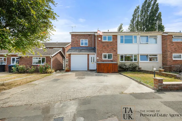23 Packe Close, Colchester CO5 9LP