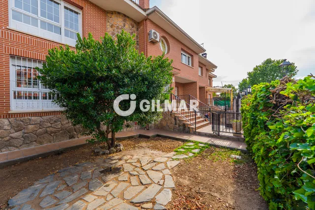 Semi-detached house in SAN AGUSTÍN DEL GUADALIX, Madrid