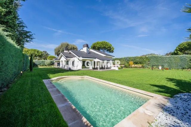 Villa in POZUELO DE ALARCÓN, Madrid