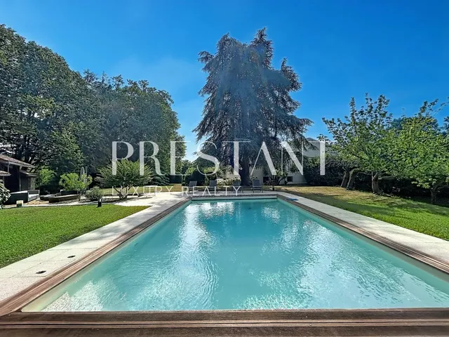 16th-Century Historic Estate with Swimming Pool in Bidart – 3-Hectare Park – Potential for Guest House / Boutique Hotel