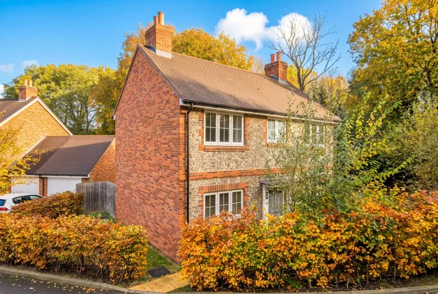 39 Bailey Road, Rowlands Castle PO9 6BF