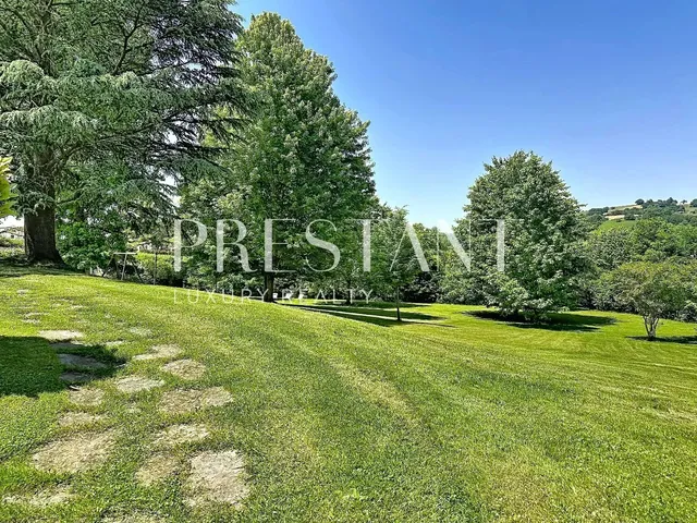 Historic Basque Property for Sale in Sare – 17th-Century Estate – 650 sqm – 4,500 sqm Land