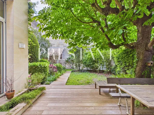Bordeaux Saint Seurin / Croix Blanche – 19th Century Bourgeois Residence