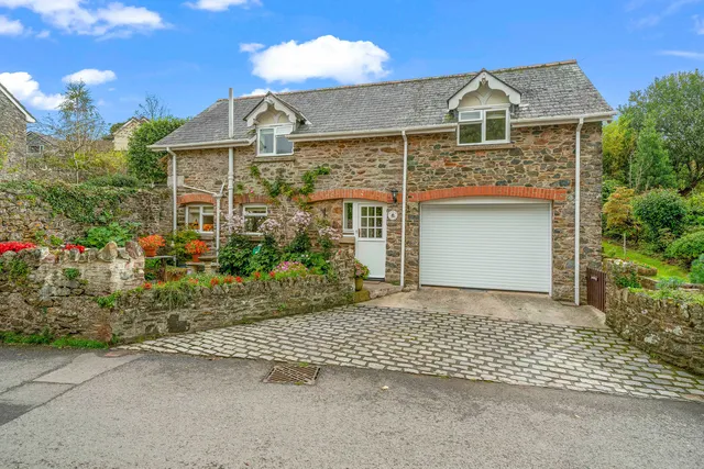 Brooking Cottage Ashprington, Totnes TQ9 7UL