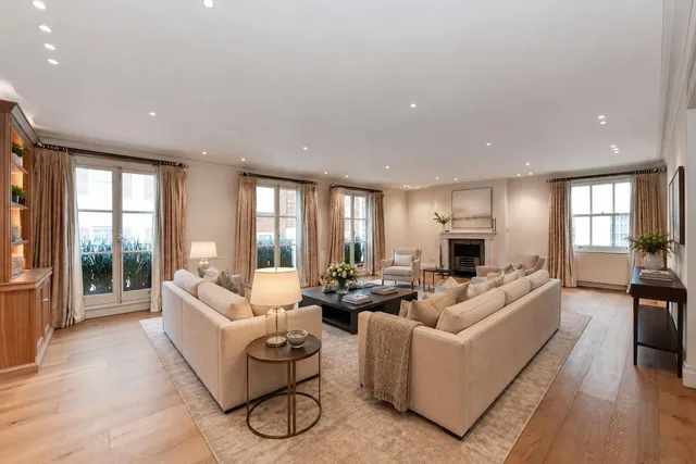 The Corner House, Montpelier Walk, Knightsbridge, London SW7