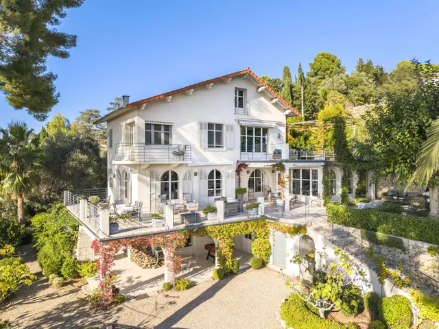 Exclusive Listing – Elegant Belle Époque Villa with Panoramic Sea Views