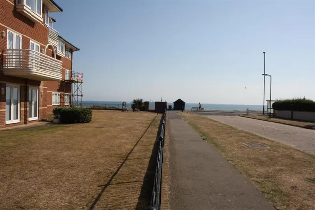 Flat 26, Strand Court Harsfold Road, Littlehampton BN16 2NT