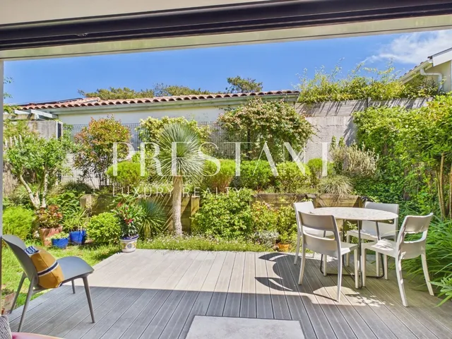 For sale in Anglet, beachfront house within walking distance.