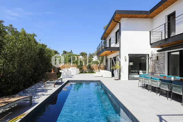 Villa contemporaine d’exception à Chiberta, Côte Basque