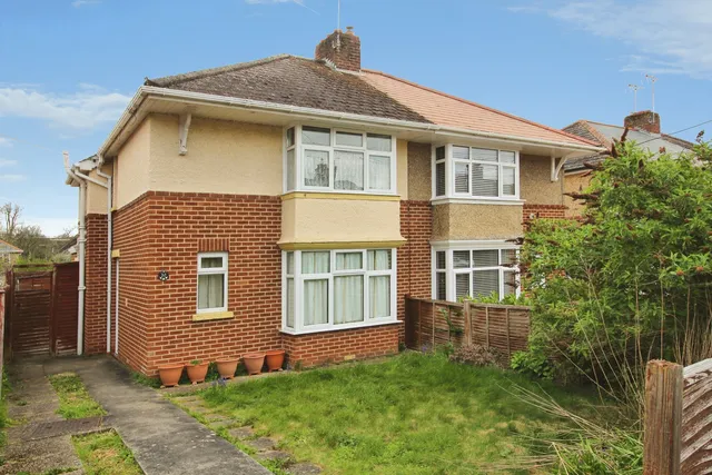 50 Marchant Road, Andover SP10 3QB