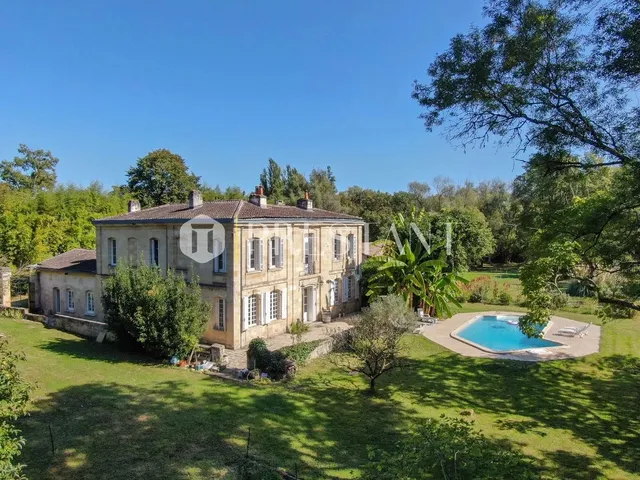 Beautiful property - pool - nature