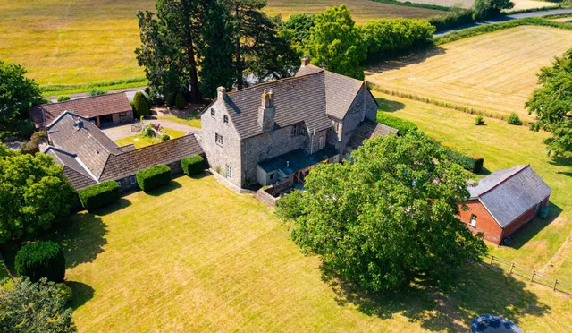Llangattock Court and Llangattock Court Cottage Penpergwm, Abergavenny NP7 9AR