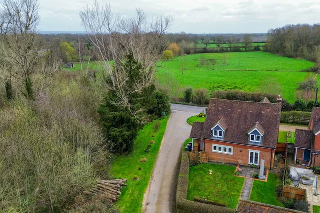 Bluebird House Maidstone Road, Tonbridge TN12 8DB