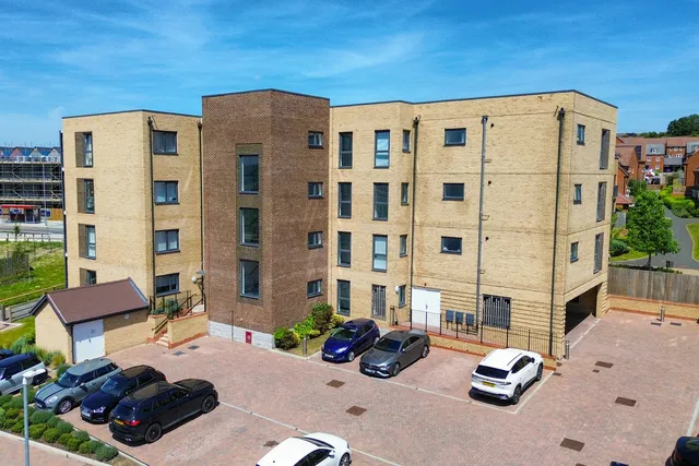 5 Bodycomb Street, Swanscombe DA10 1EZ