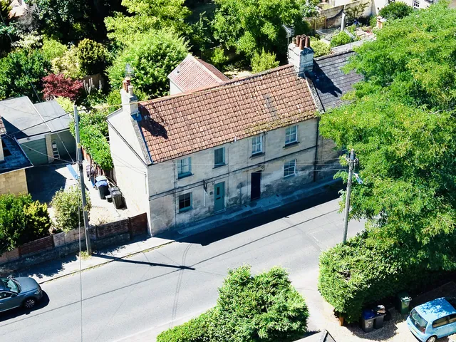 228 Trowbridge Road, Bradford-on-Avon BA15 1EY