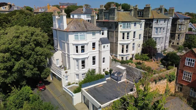 Flat 1, 11 The Mount, St Leonards-on-Sea TN38 0HR