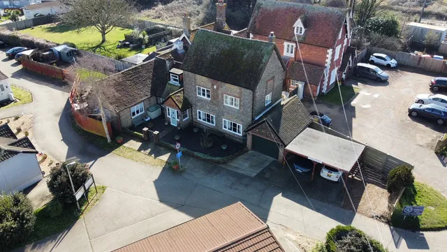 Ford House Ford Road, Arundel BN18 0BH