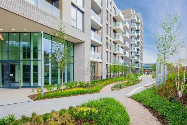 Flat 294, Hamond Court Queenshurst Square, Kingston Upon Thames KT2 5FT