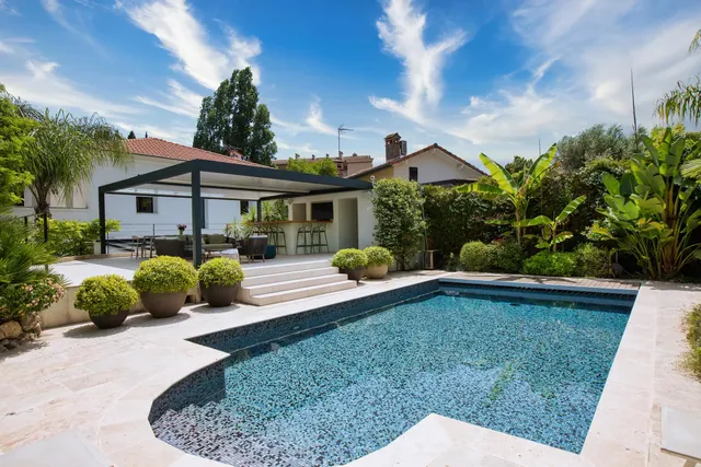 Charming villa in the City Centre a few steps from Croisette