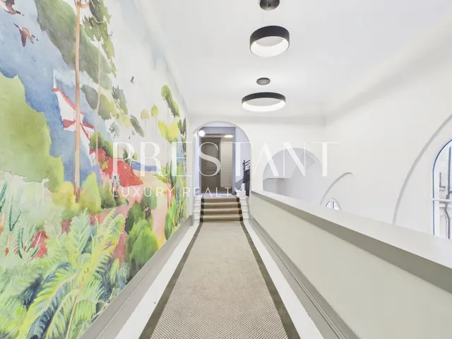 120 sqm Character Apartment with Open Views over the Riverfront