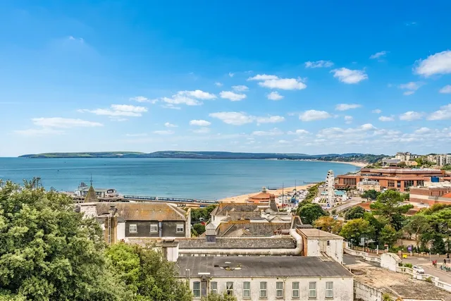 1 Russell Cotes Road, Bournemouth BH1 3UA