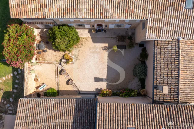Villa in Maubec, Provence - Var